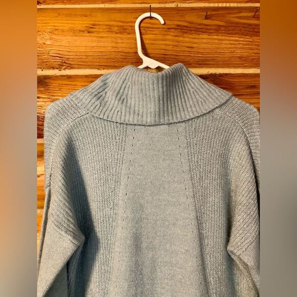 Calvin Klein Light Blue Cowl Neck Tunic Length Oversized Sweater Size Small - Picture 8 of 11
